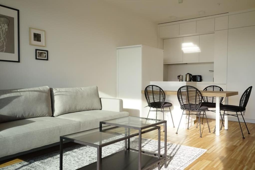 Apartment With Terrace Near Metro Station And Spa Vienna Exterior photo